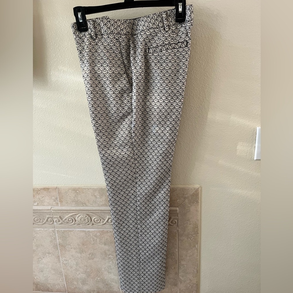 Lined cream and navy Tory burch cropped pants with silver accents EUC size 6